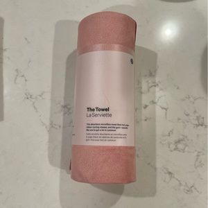 Lululemon workout towel